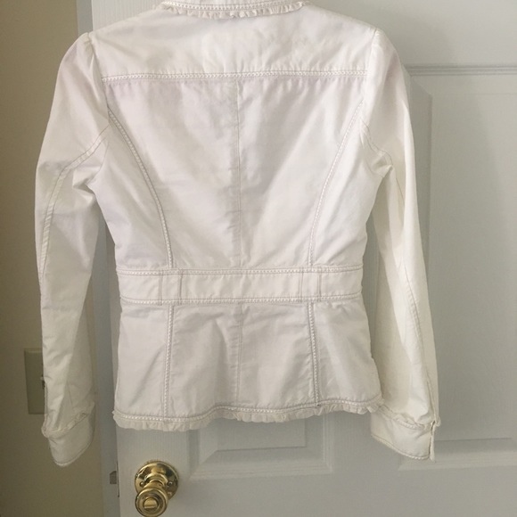 Blazer - Picture 3 of 6